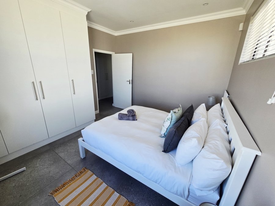 4 Bedroom Property for Sale in Kleinkrantz Western Cape